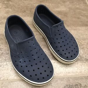 Size 11 boys Natives